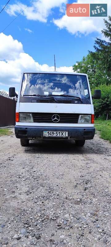 Грузовой фургон Mercedes-Benz MB-Class 1995 в Хмельницком