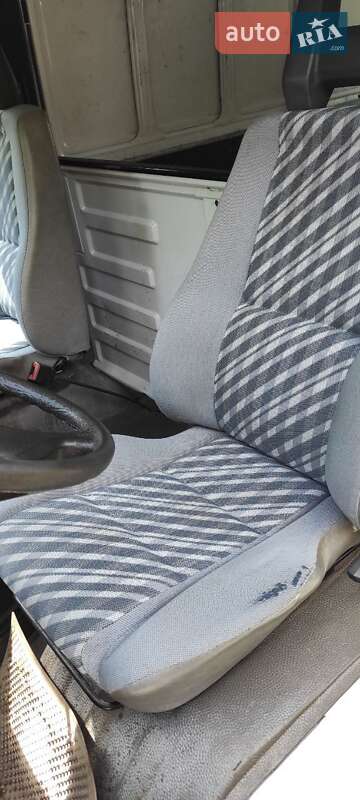 Грузовой фургон Mercedes-Benz MB-Class 1995 в Хмельницком