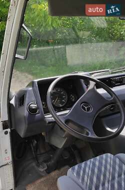 Грузовой фургон Mercedes-Benz MB-Class 1995 в 