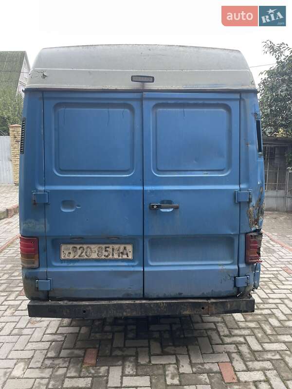 Грузовой фургон Mercedes-Benz MB-Class 1990 в Киеве