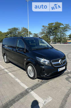 Mercedes-Benz Metris 2017