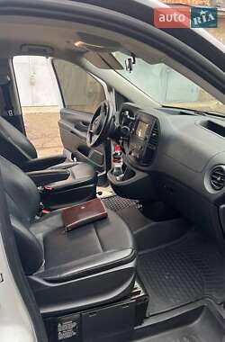 Минивэн Mercedes-Benz Metris 2015 в 