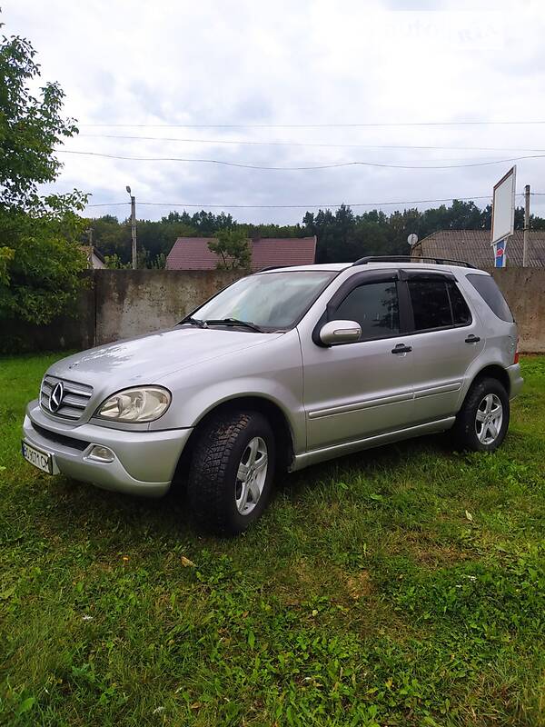 Mercedes-Benz ML 270