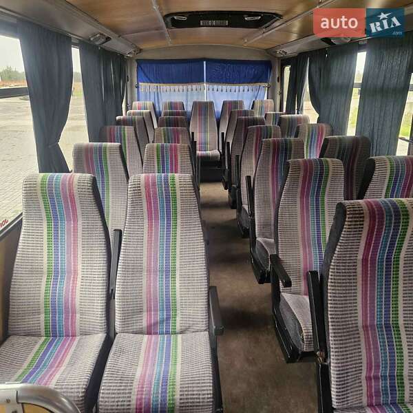 Приміський автобус Mercedes-Benz O 404 1991 в Львові фото 17 Приміський автобус Mercedes-Benz O 404 1991 в Львові