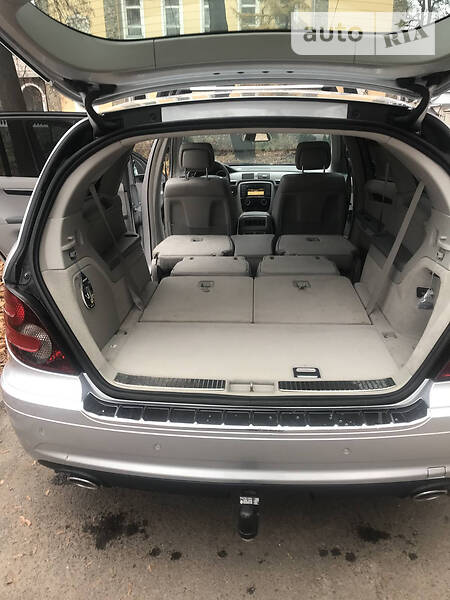 Универсал Mercedes-Benz R-Class 2010 в Львове