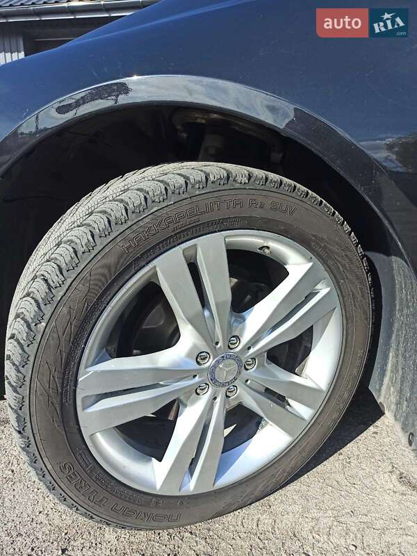 Универсал Mercedes-Benz R-Class 2011 в Костополе