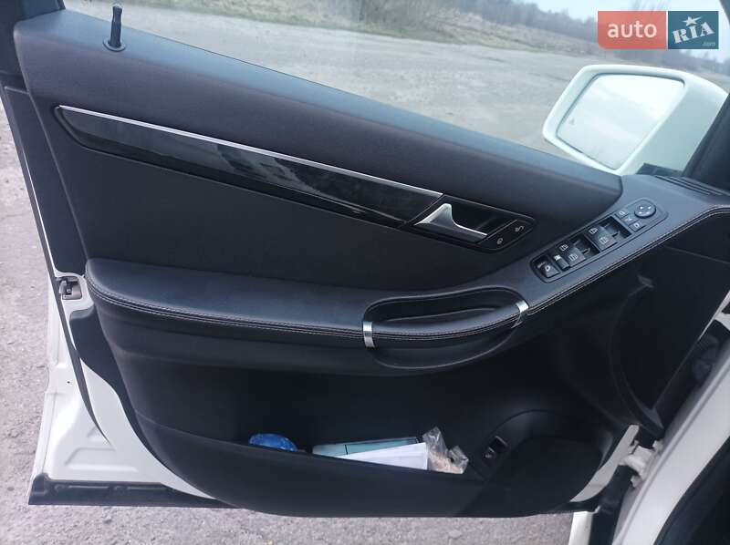 Универсал Mercedes-Benz R-Class 2011 в Старой Выжевке