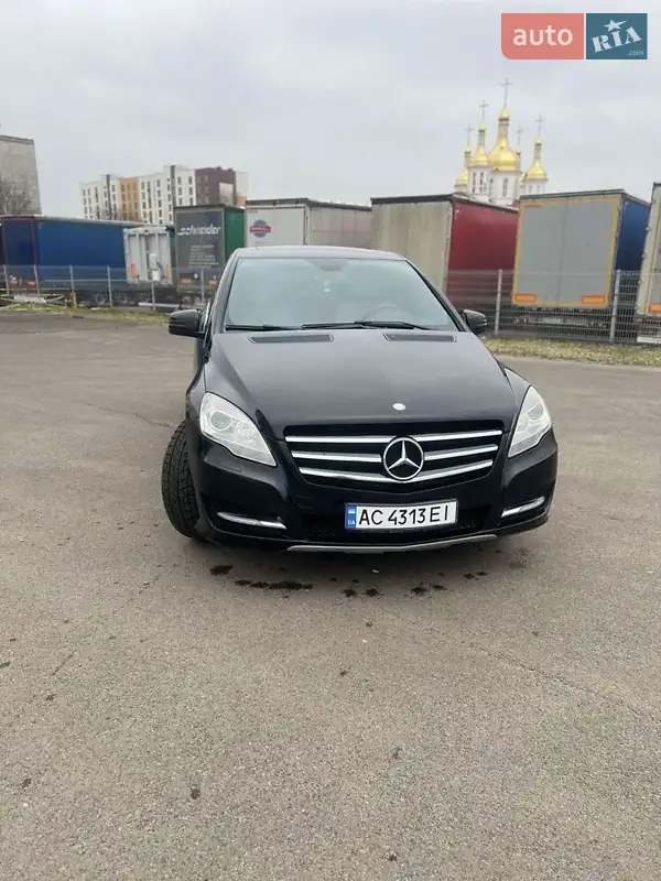 Mercedes-Benz R-Class 2012