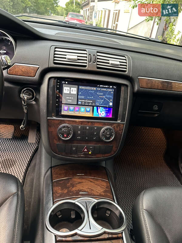 Универсал Mercedes-Benz R-Class 2010 в Николаеве