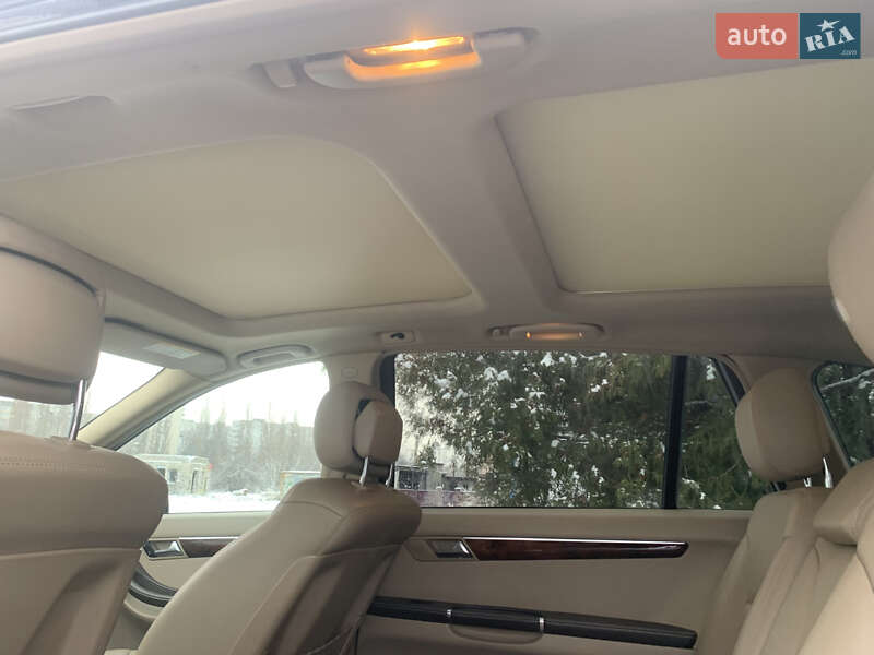 Універсал Mercedes-Benz R-Class 2011 в Рівному