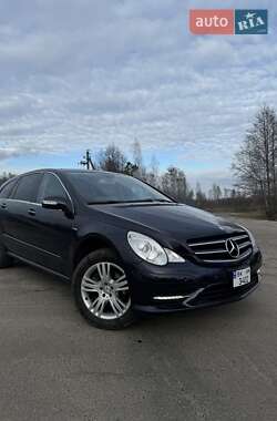 Універсал Mercedes-Benz R-Class 2010 в Вараші