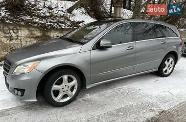 Mercedes-Benz R-Class 2010 Mercedes-Benz R-Class 2010