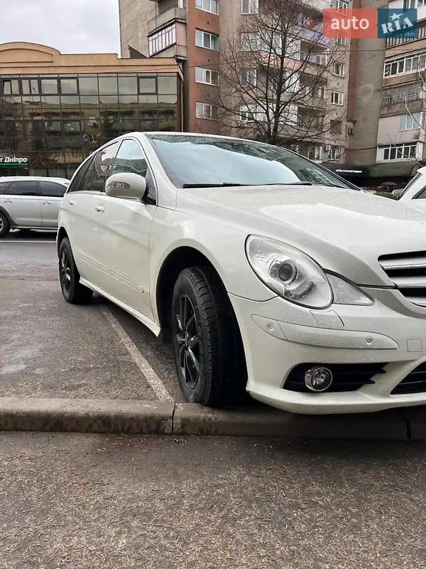 Mercedes-Benz R-Class