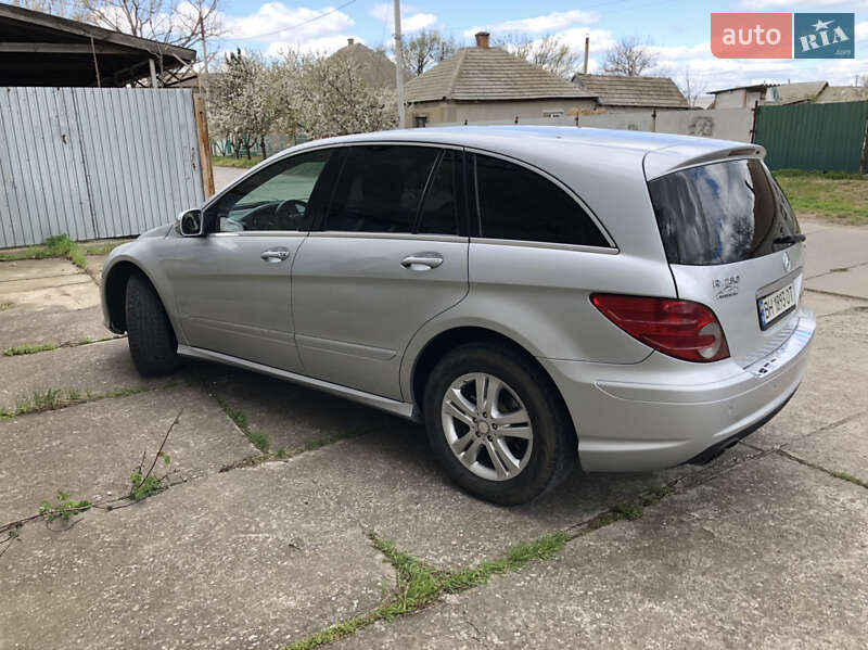 Универсал Mercedes-Benz R-Class 2009 в Килии