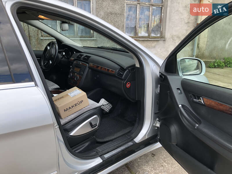 Универсал Mercedes-Benz R-Class 2009 в Килии