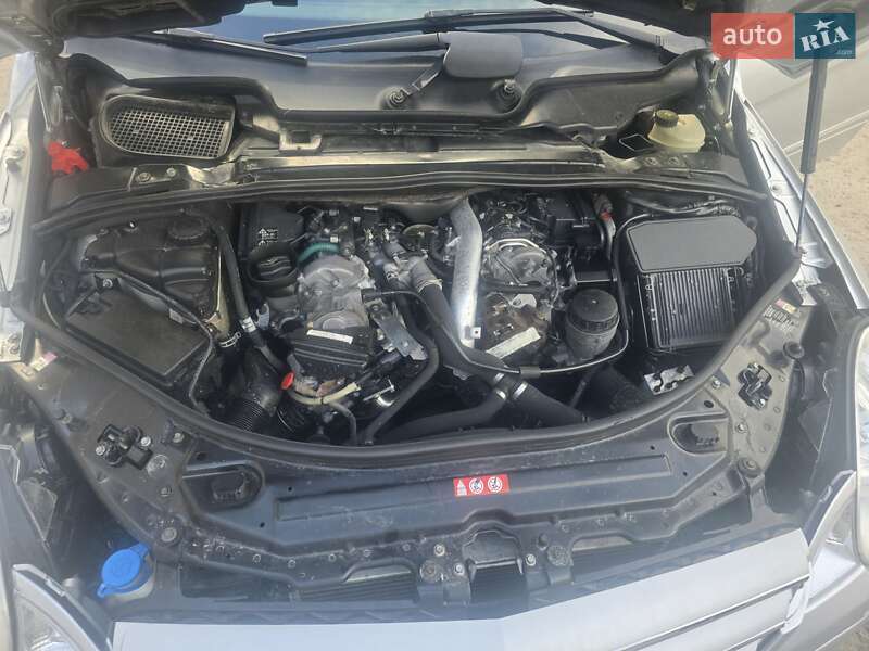 Универсал Mercedes-Benz R-Class 2005 в Черновцах фото 18 Универсал Mercedes-Benz R-Class 2005 в Черновцах