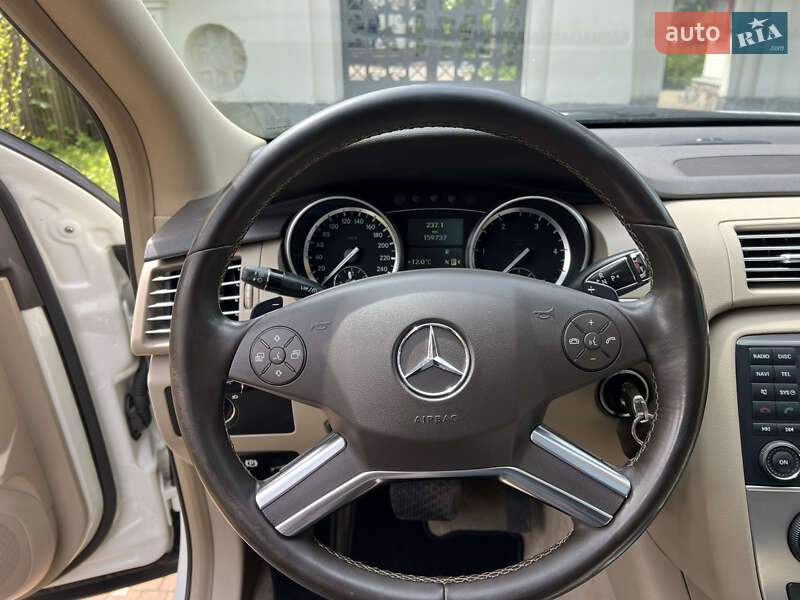 Минивэн Mercedes-Benz R-Class 2011 в Киеве