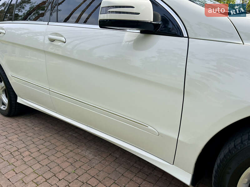Минивэн Mercedes-Benz R-Class 2011 в Киеве