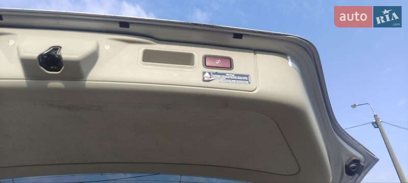 Минивэн Mercedes-Benz R-Class 2008 в Вишневом фото 11 Минивэн Mercedes-Benz R-Class 2008 в Вишневом