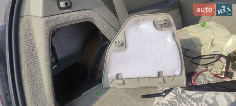 Минивэн Mercedes-Benz R-Class 2008 в Вишневом фото 14 Минивэн Mercedes-Benz R-Class 2008 в Вишневом