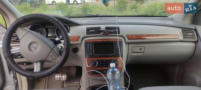 Минивэн Mercedes-Benz R-Class 2008 в Вишневом фото 15 Минивэн Mercedes-Benz R-Class 2008 в Вишневом