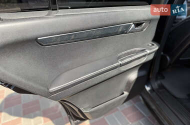 Минивэн Mercedes-Benz R-Class 2010 в 