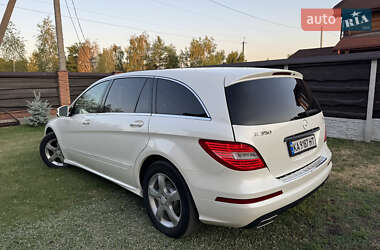 Минивэн Mercedes-Benz R-Class 2011 в 
