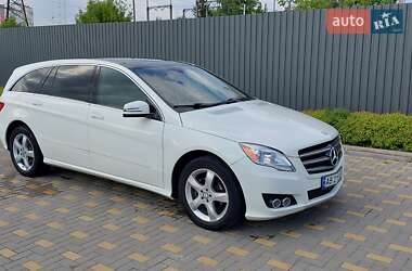 Mercedes-Benz R-Class 2010 Mercedes-Benz R-Class 2010