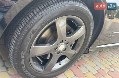 Минивэн Mercedes-Benz R-Class 2012 в 