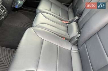 Минивэн Mercedes-Benz R-Class 2012 в 