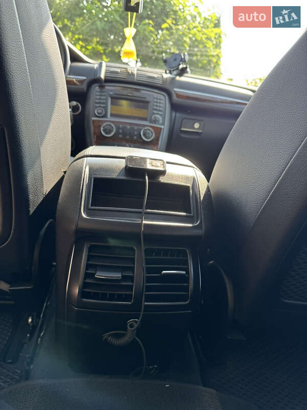 Минивэн Mercedes-Benz R-Class 2012 в Луцке