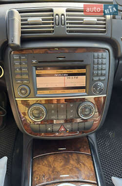 Минивэн Mercedes-Benz R-Class 2012 в 