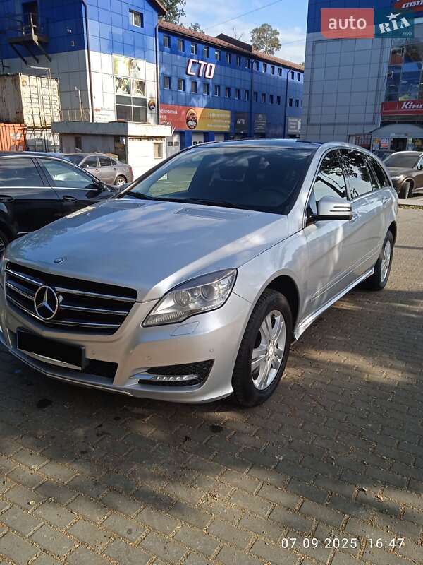 Mercedes-Benz R-Class 2011