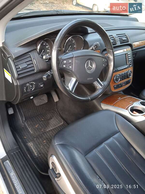 Мінівен Mercedes-Benz R-Class 2011 в Києві