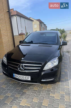 Mercedes-Benz R-Class 2011 Mercedes-Benz R-Class 2011