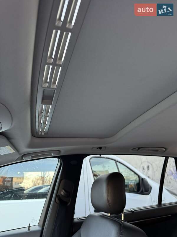 Мінівен Mercedes-Benz R-Class 2011 в Нововолинську
