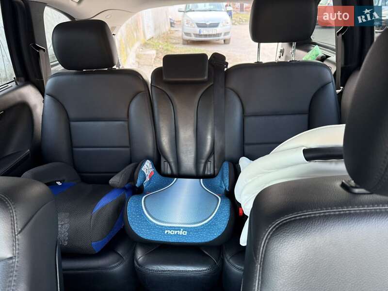 Мінівен Mercedes-Benz R-Class 2011 в Нововолинську