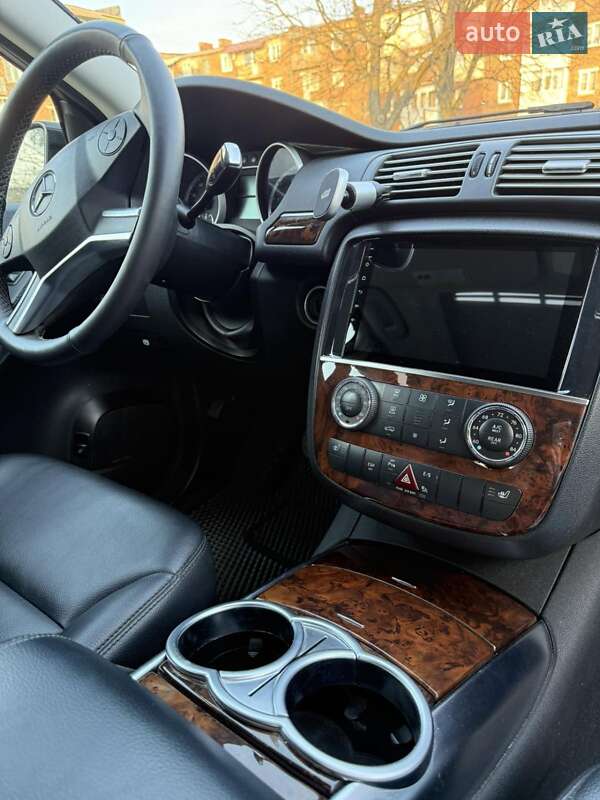 Мінівен Mercedes-Benz R-Class 2011 в Нововолинську