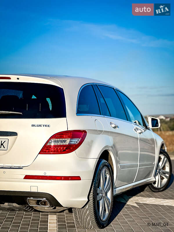 Мінівен Mercedes-Benz R-Class 2012 в Дніпрі