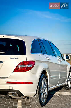 Минивэн Mercedes-Benz R-Class 2012 в 