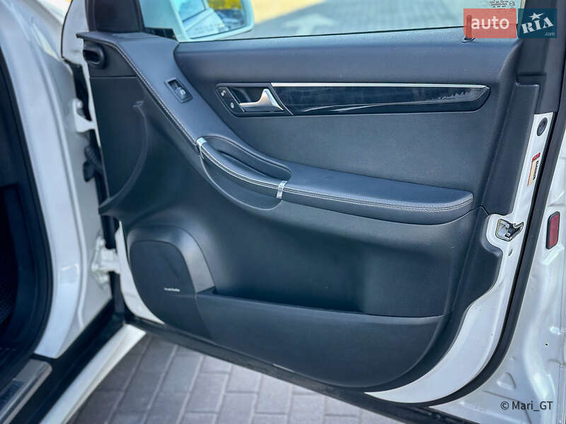 Мінівен Mercedes-Benz R-Class 2012 в Дніпрі