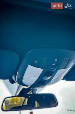 Минивэн Mercedes-Benz R-Class 2012 в 
