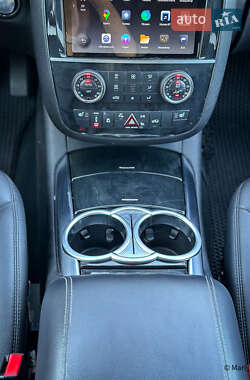 Минивэн Mercedes-Benz R-Class 2012 в 