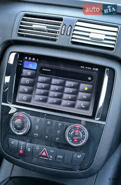 Минивэн Mercedes-Benz R-Class 2012 в 