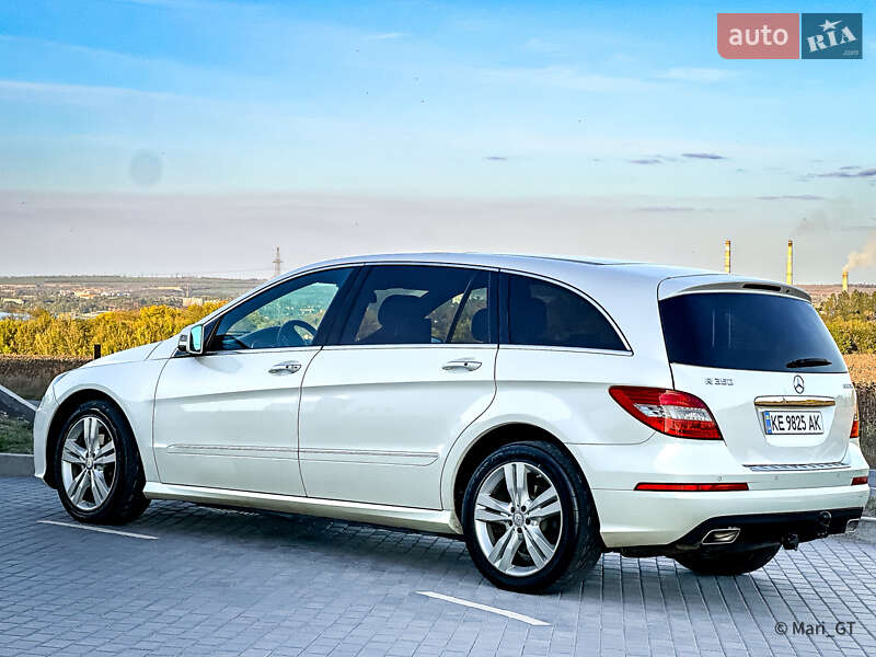 Мінівен Mercedes-Benz R-Class 2012 в Дніпрі
