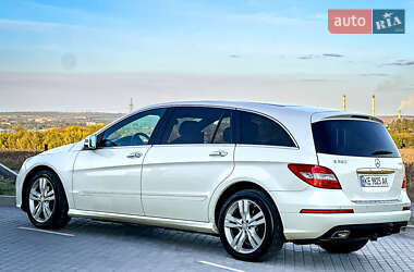 Минивэн Mercedes-Benz R-Class 2012 в 