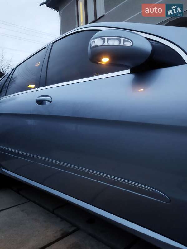 Мінівен Mercedes-Benz R-Class 2006 в Снятині