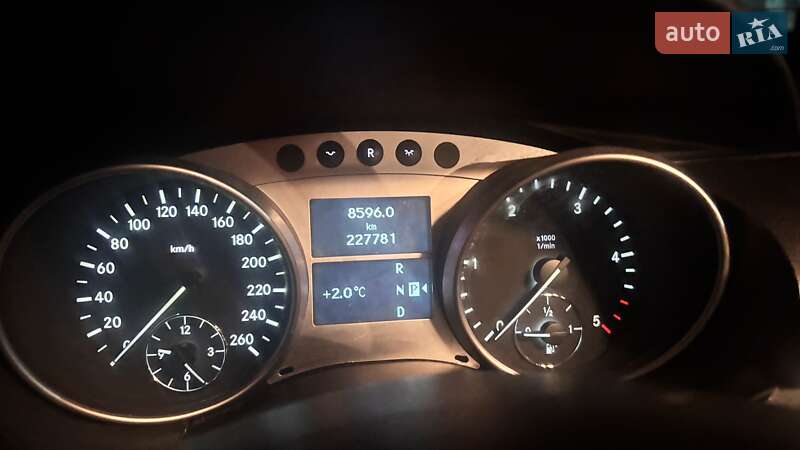 Минивэн Mercedes-Benz R-Class 2007 в Славском фото 15 Минивэн Mercedes-Benz R-Class 2007 в Славском