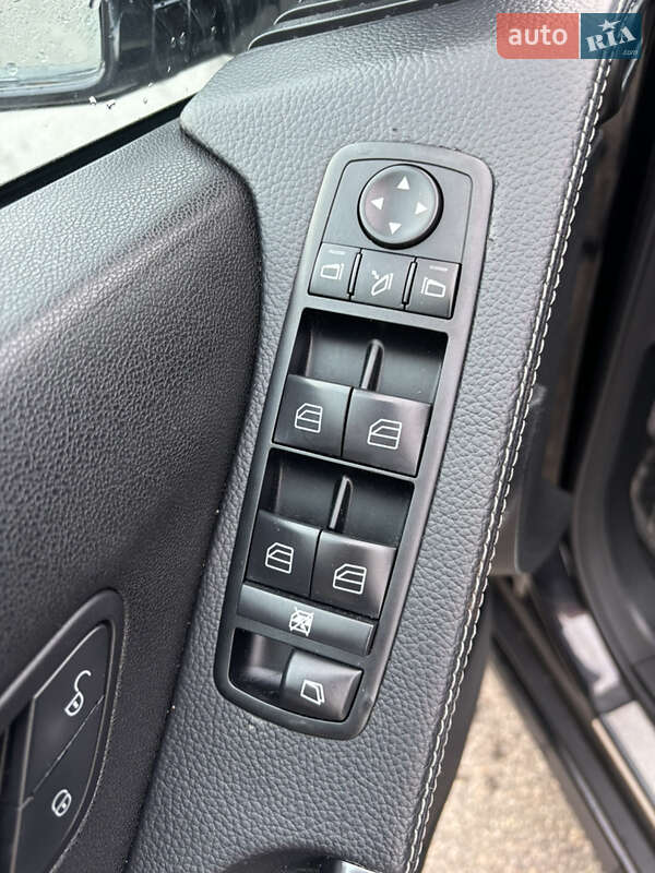 Минивэн Mercedes-Benz R-Class 2011 в Хмельницком