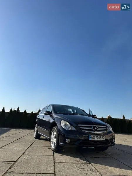 Mercedes-Benz R-Class